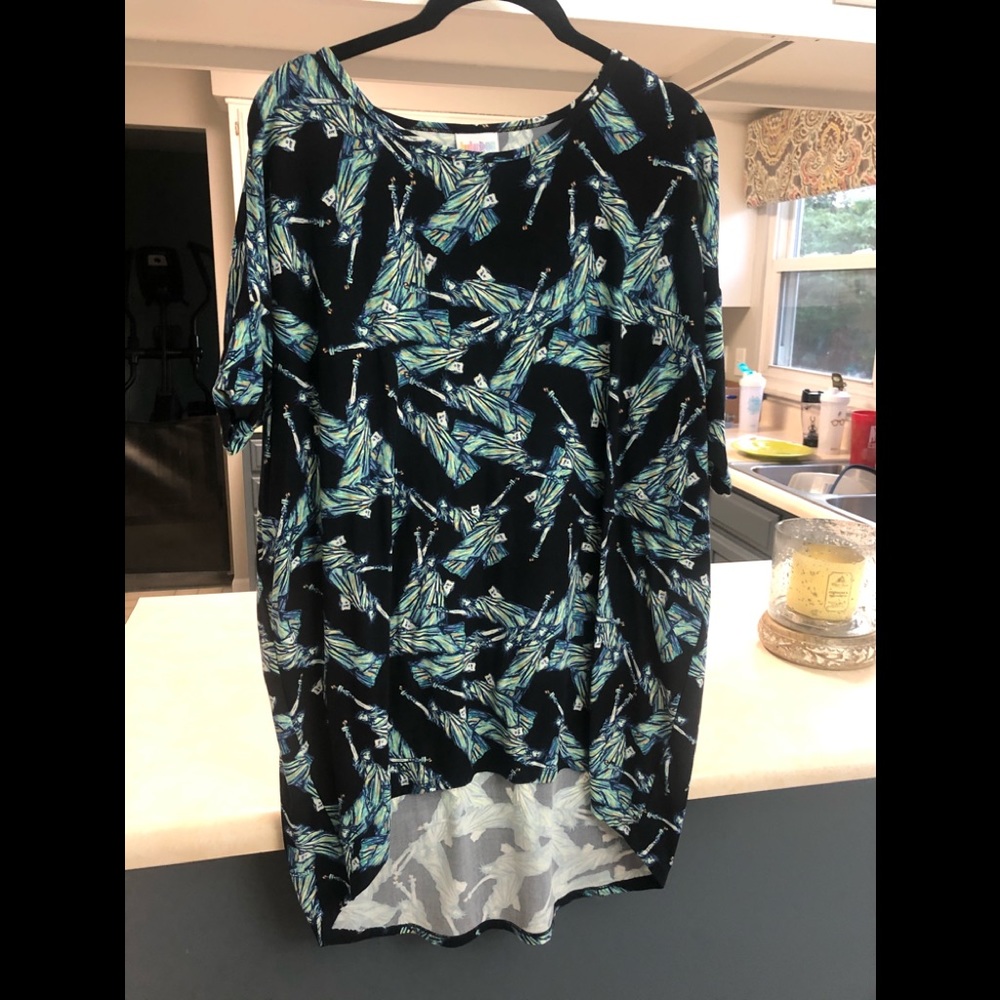 Statue of Liberty LLR Irma. Leggings material.